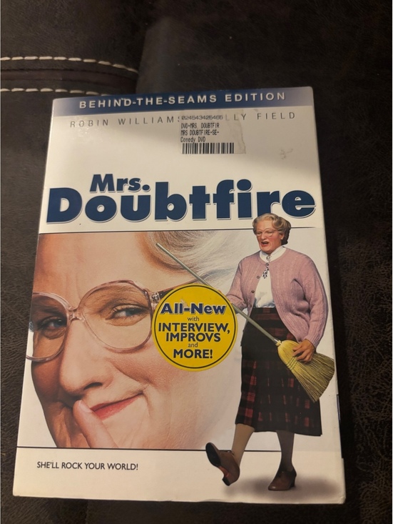 Other - Mrs. Doubtfire DVD Factory Sealed Robin Williams Sally Field Special Edition